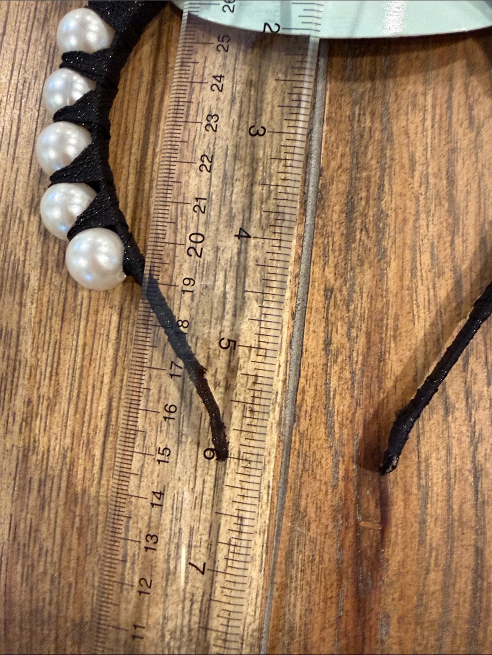 NEW! (1) Elegant Black & Ivory Pearl Beaded Headband - Picture 4 of 5